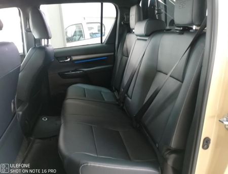 2025-Toyota-Hilux-28-GD-6-RB-Legend-55-Auto-Double-Cab_7