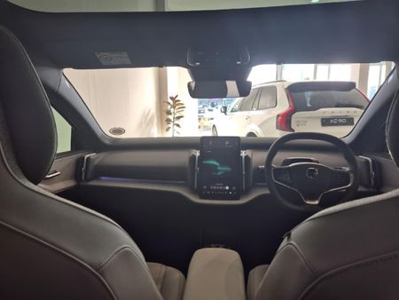 2026-Volvo-EX30-Cross-Country_14