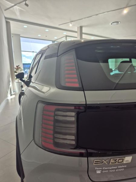 2026-Volvo-EX30-Cross-Country_6
