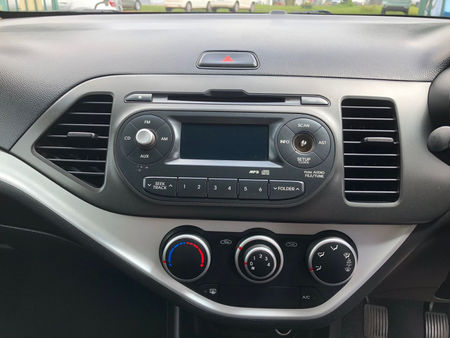 2014-Kia-Picanto-10-LX_12