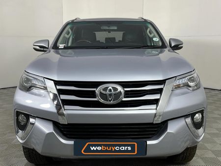 2017-Toyota-Fortuner-28-GD-6-Raised-Body_14