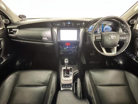 2022-Toyota-Fortuner-28-GD-6-4x4-Auto_1