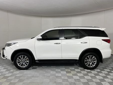 2022-Toyota-Fortuner-28-GD-6-4x4-Auto_19