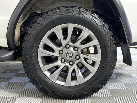2022-Toyota-Fortuner-28-GD-6-4x4-Auto_6