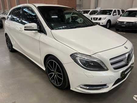 2013-Mercedes-Benz-B-Class-B-200-BE-Auto_0