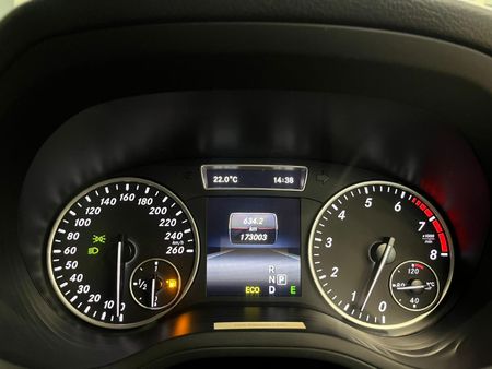 2013-Mercedes-Benz-B-Class-B-200-BE-Auto_10