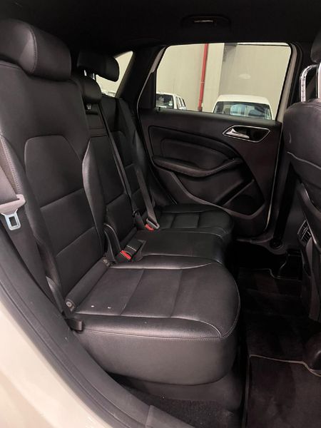 2013-Mercedes-Benz-B-Class-B-200-BE-Auto_12