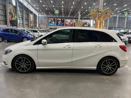 2013-Mercedes-Benz-B-Class-B-200-BE-Auto_3