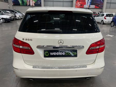 2013-Mercedes-Benz-B-Class-B-200-BE-Auto_5