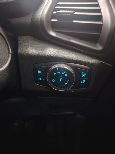 2021-Ford-EcoSport-10-EcoBoost-Titanium_13