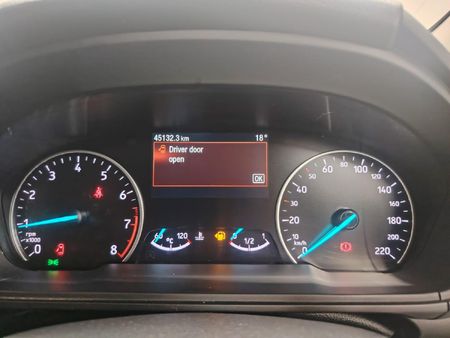 2021-Ford-EcoSport-10-EcoBoost-Titanium_15
