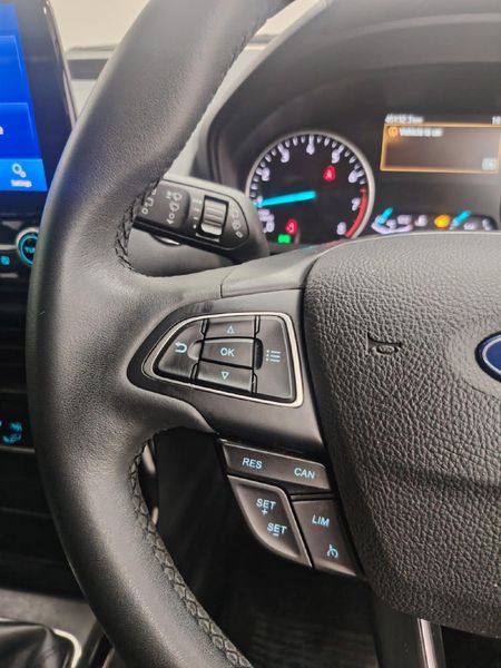 2021-Ford-EcoSport-10-EcoBoost-Titanium_17