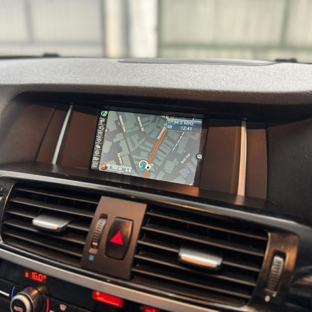 2016-BMW-X3-xDrive20d-Exclusive-Auto_10