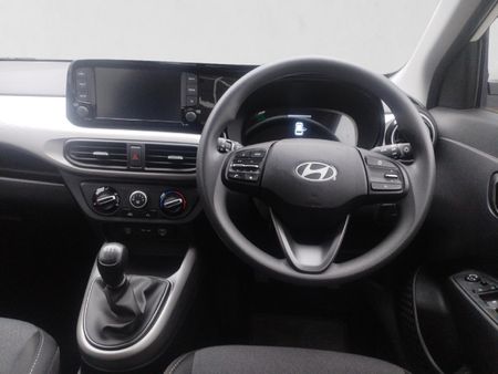 2026-Hyundai-Exter-12-Premium_13