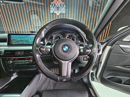 2016-BMW-X6-M50d_9
