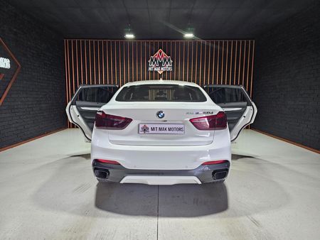 2016-BMW-X6-M50d_24
