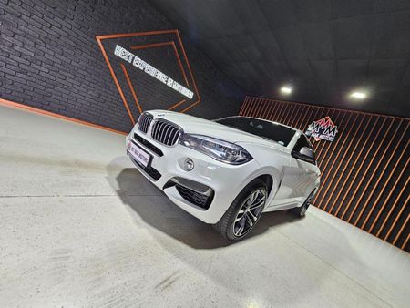 2016-BMW-X6-M50d_5