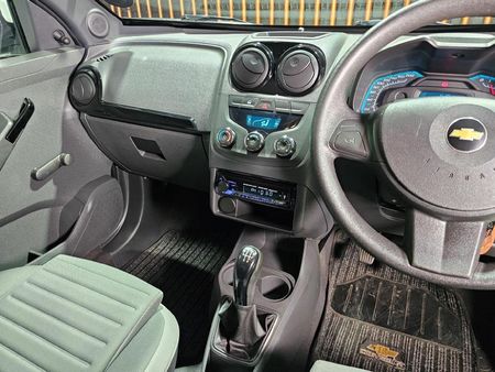 2013-Chevrolet-Utility-18-Club_13