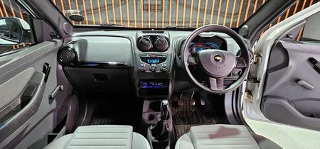 2013-Chevrolet-Utility-18-Club_14