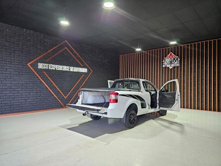 2013-Chevrolet-Utility-18-Club_18