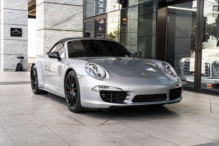 2015-Porsche-911-Carrera-4S-Cabriolet-Auto_9