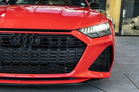 2023-Audi-RS6-quattro-Avant_13