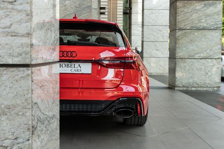 2023-Audi-RS6-quattro-Avant_26