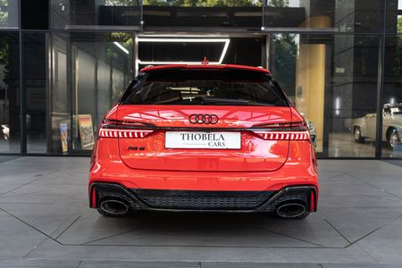 2023-Audi-RS6-quattro-Avant_3