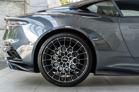 2024-Aston-Martin-DBS-770-Ultimate_11