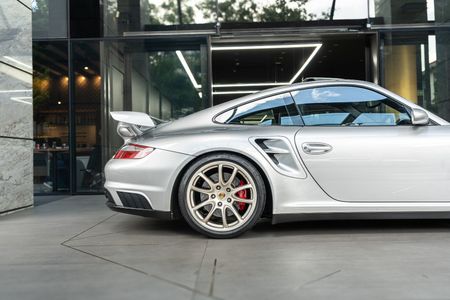 2006-Porsche-911-Turbo_10