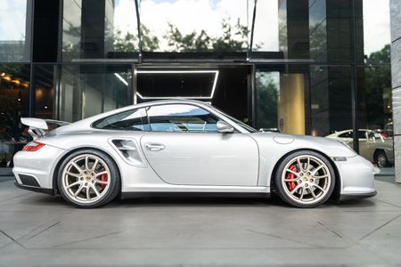 2006-Porsche-911-Turbo_2
