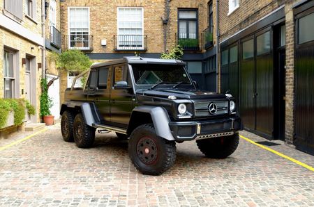 2015-Mercedes-AMG-G-Class-6x6_0