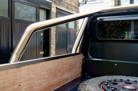 2015-Mercedes-AMG-G-Class-6x6_12