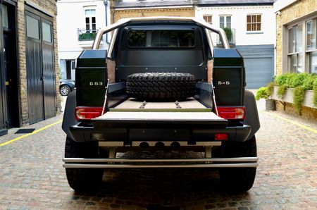 2015-Mercedes-AMG-G-Class-6x6_5