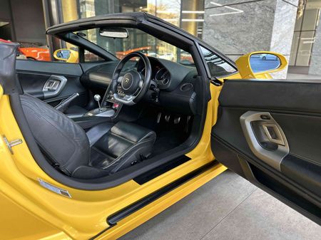 2007-Lamborghini-Gallardo-Spyder_18
