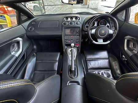 2007-Lamborghini-Gallardo-Spyder_22