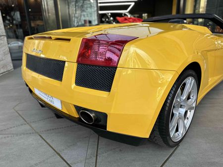 2007-Lamborghini-Gallardo-Spyder_8