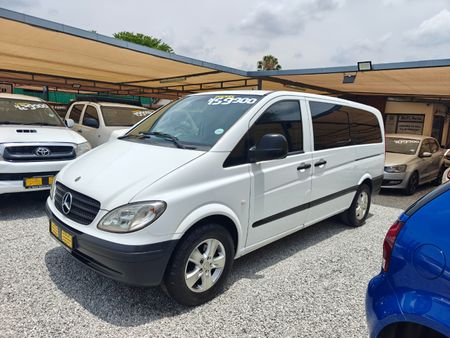 2006-Mercedes-Benz-Vito-115-CDI-CrewBus_0