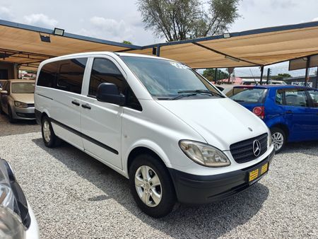 2006-Mercedes-Benz-Vito-115-CDI-CrewBus_3