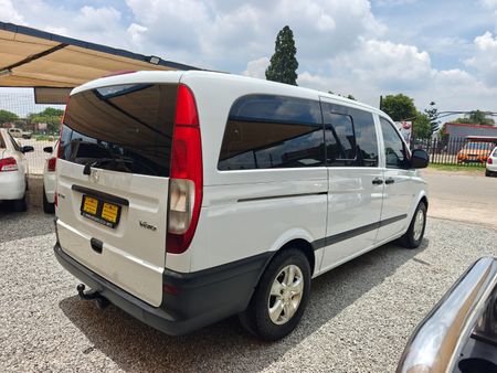 2006-Mercedes-Benz-Vito-115-CDI-CrewBus_4
