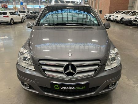2011-Mercedes-Benz-B-Class-B-180-Auto_1