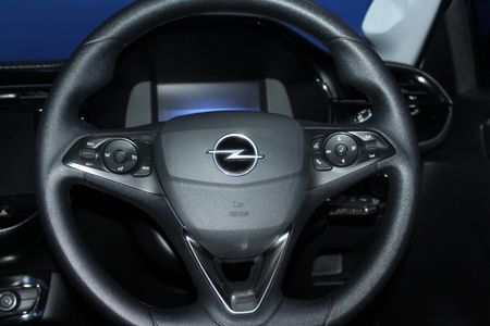 2024-Opel-Corsa-12-Edition-55kW_7