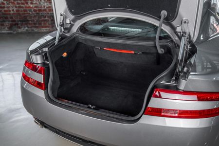 2008-Aston-Martin-DB9-Coupe-Auto_18