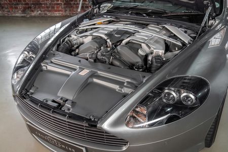 2008-Aston-Martin-DB9-Coupe-Auto_19