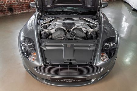2008-Aston-Martin-DB9-Coupe-Auto_25