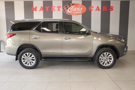 2023-Toyota-Fortuner-28-GD-6-Raised-Body-Auto_3