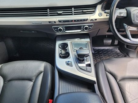 2016-Audi-Q7-30-TDI-quattro-Auto-45-TDI_12