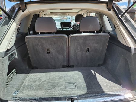 2016-Audi-Q7-30-TDI-quattro-Auto-45-TDI_14