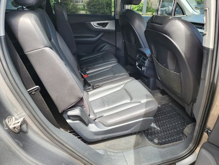 2016-Audi-Q7-30-TDI-quattro-Auto-45-TDI_7