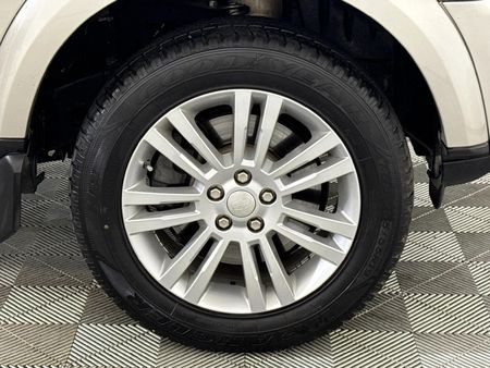 2015-Land-Rover-Discovery-4-30-TD-SD-V6-HSE_4